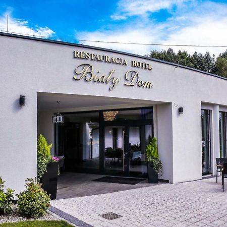 Hotel Bialy Dom 리브니크 외부 사진